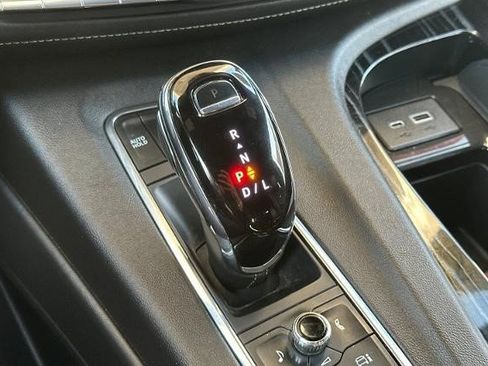 Certified 2022 Cadillac Escalade Sport w/ LPO, ONYX Package image 30