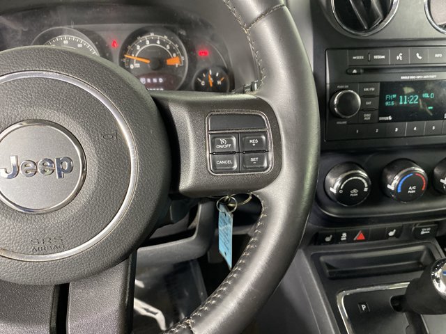 Used 2015 Jeep Patriot Latitude AWD/4WD image 22