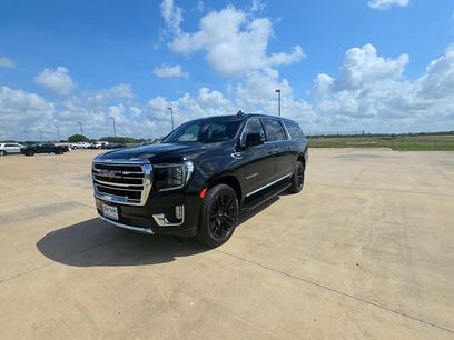Used 2023 GMC Yukon XL SLT w/ SLT Premium Package