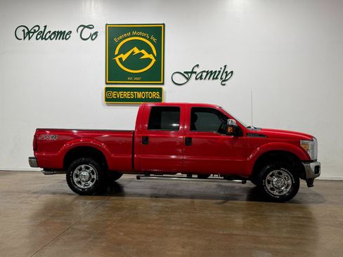 Used 2016 Ford F250 XLT w/ XLT Premium Package AWD/4WD image 2