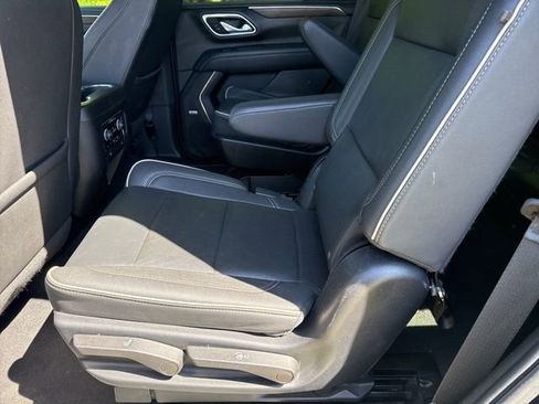 Used 2023 Chevrolet Tahoe Premier AWD/4WD image 24