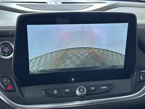 Used 2025 Chevrolet Blazer LT FWD image 15