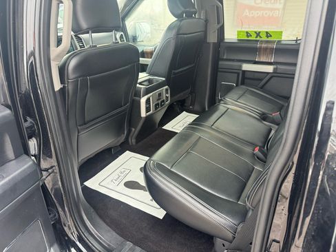 Used 2018 Ford F150 Lariat w/ Equipment Group 502A Luxury image 9