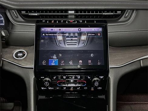 New 2025 Jeep Grand Cherokee L Limited w/ Luxury Tech Group II image 9