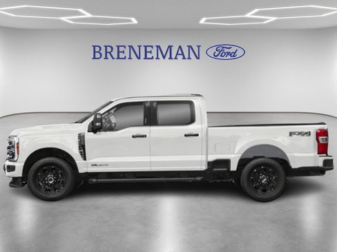 Used 2024 Ford F250 XLT w/ FX4 Off-Road Package image 3