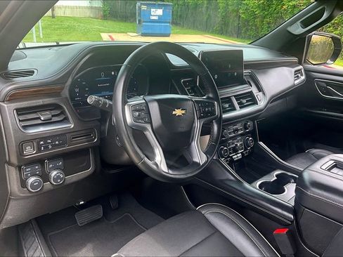 Used 2023 Chevrolet Tahoe Premier AWD/4WD image 19