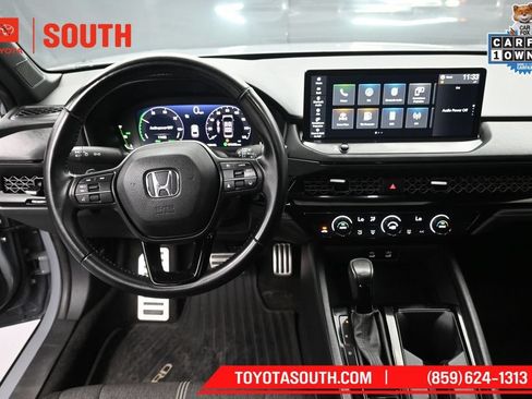 Used 2023 Honda Accord Sport image 11