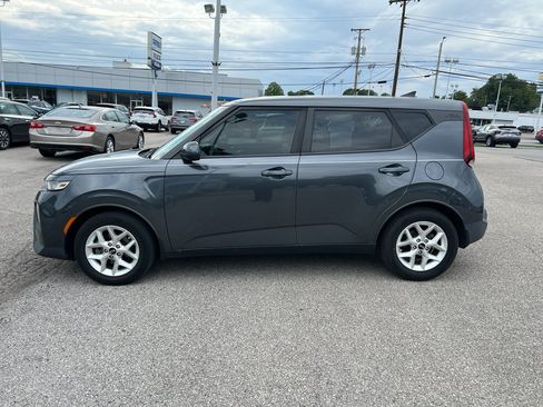 Used 2021 Kia Soul S FWD image 8
