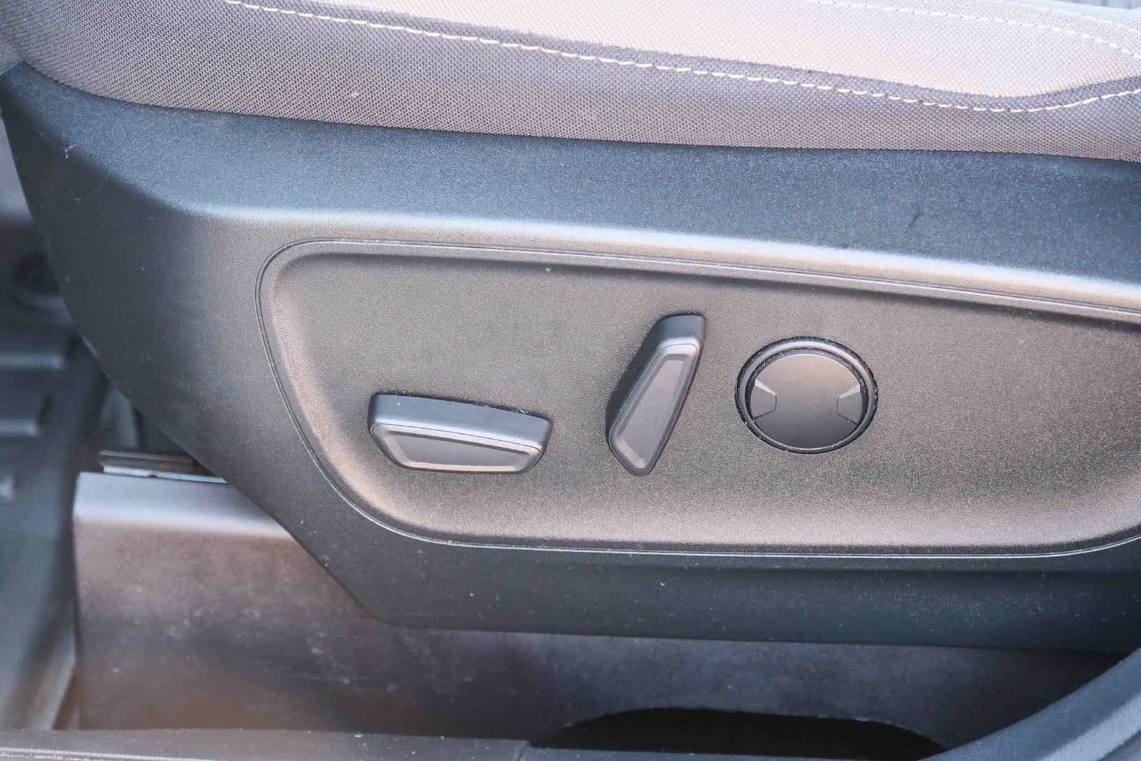 Used 2020 Ford Escape SE AWD/4WD image 25