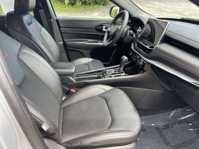 Used 2026 Jeep Compass Trailhawk AWD/4WD image 17