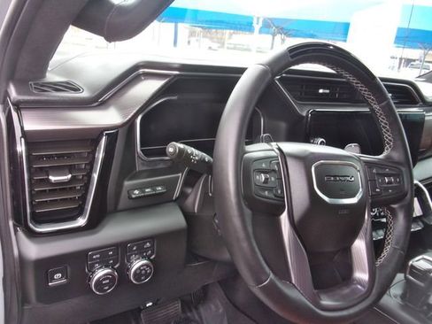 Used 2024 GMC Sierra 1500 Denali Ultimate image 33
