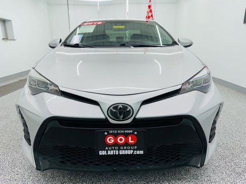 Used 2019 Toyota Corolla SE FWD image 2