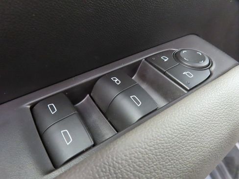 Used 2026 Chevrolet Colorado ZR2 w/ Technology Package AWD/4WD image 67