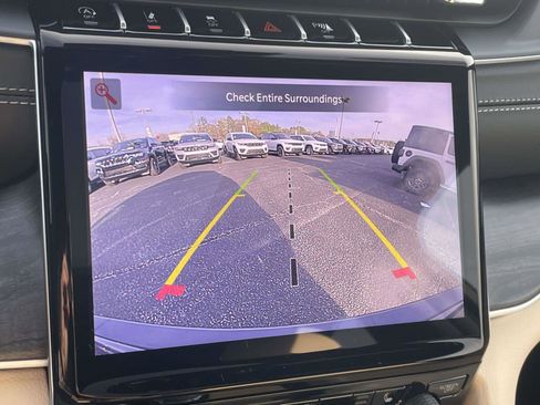 New 2025 Jeep Grand Cherokee Limited image 6