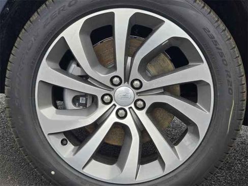 New 2025 Land Rover Discovery Sport S AWD/4WD image 40