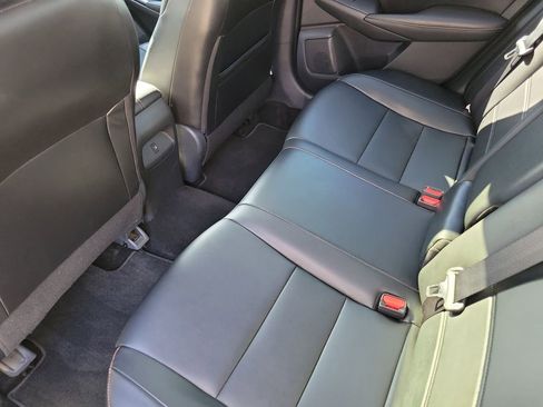 Used 2023 Nissan Sentra SR w/ SR Premium Package image 9