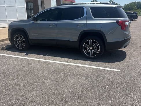 Used 2023 GMC Acadia SLT w/ Technology Package AWD/4WD image 9