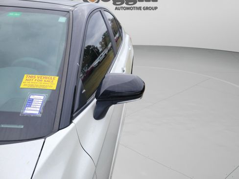 Used 2025 Toyota Camry XSE image 25