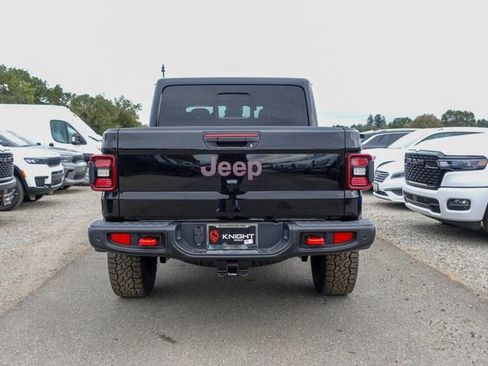 New 2025 Jeep Gladiator Rubicon image 9