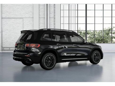 New 2026 Mercedes-Benz GLB 35 AMG 4MATIC image 19