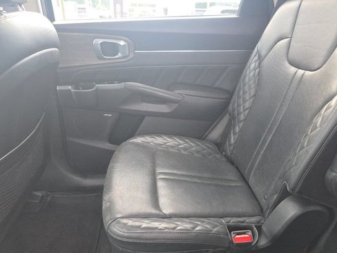Used 2022 Kia Sorento SX Prestige AWD/4WD image 21