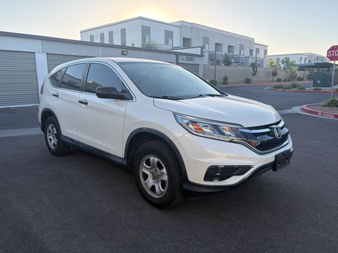 Used 2016 Honda CR-V LX image 2