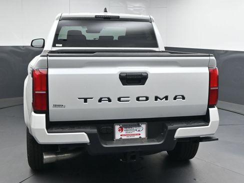 New 2025 Toyota Tacoma TRD Sport image 7