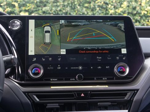 New 2026 Lexus TX 500h AWD image 16