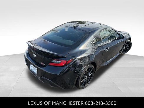 Used 2023 Toyota GR86 Premium w/ ALL Weather Mat Package (TMS) image 6