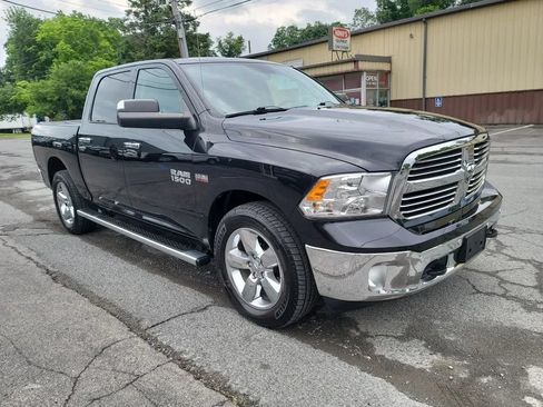 Used 2017 RAM 1500 Big Horn AWD/4WD image 3