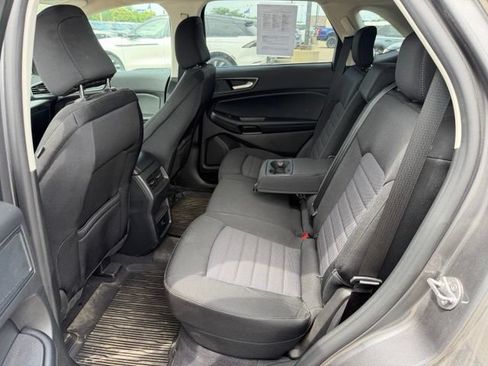 Certified 2024 Ford Edge SE w/ Black Appearance Package AWD/4WD image 17