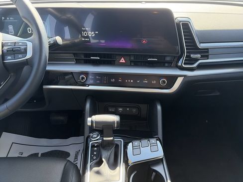 Used 2024 Kia Sportage EX FWD image 16
