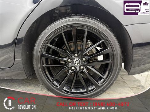 Used 2023 Toyota Camry XSE image 7