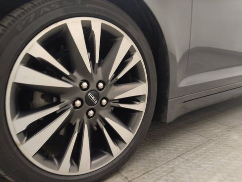 Used 2019 Lincoln MKZ Reserve FWD image 31