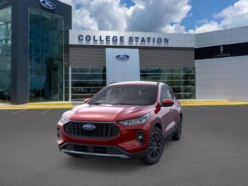 New 2025 Ford Escape SE image 2
