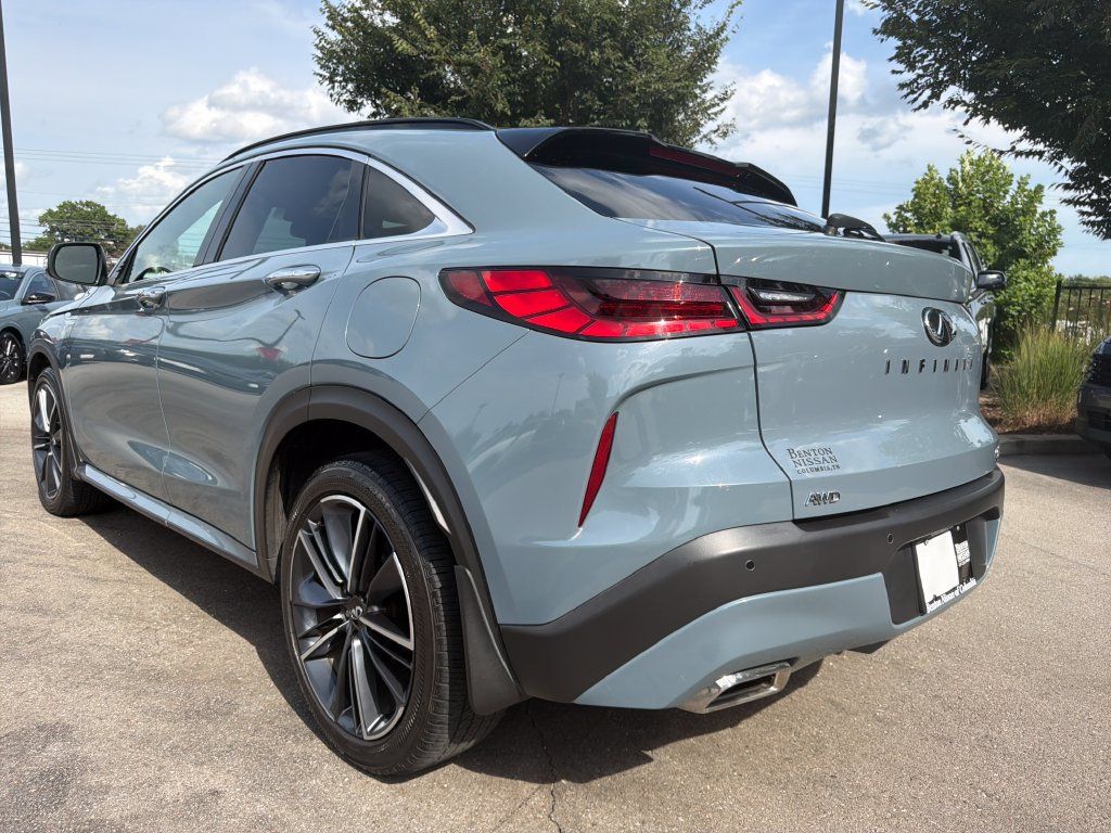 Used 2023 INFINITI QX55 Luxe w/ Cargo Package AWD/4WD image 3