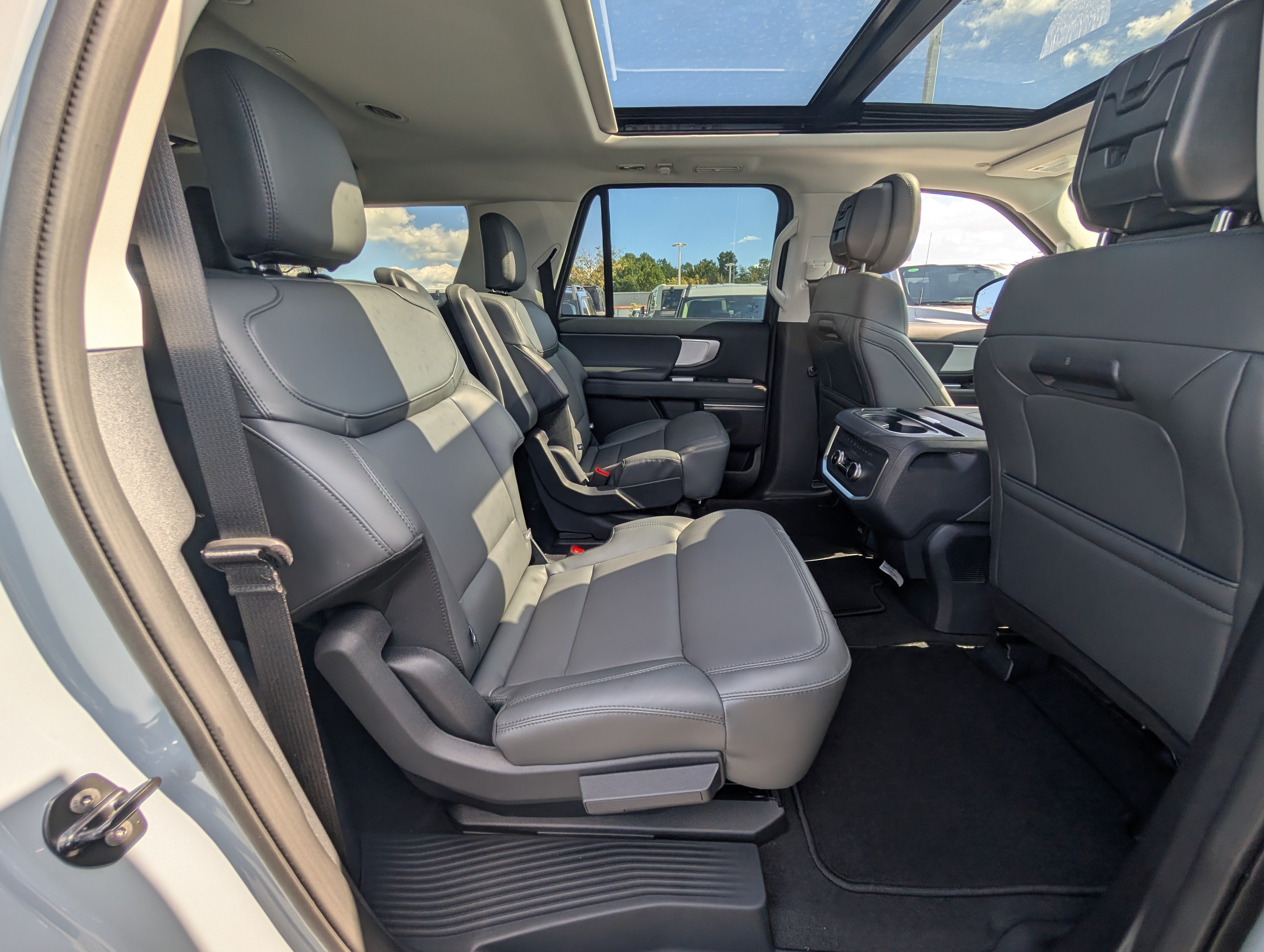 New 2027 Ford Expedition Max Active AWD/4WD image 7