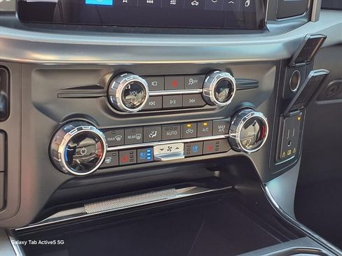 New 2025 Ford F150 Lariat w/ Equipment Group 501A Mid image 14