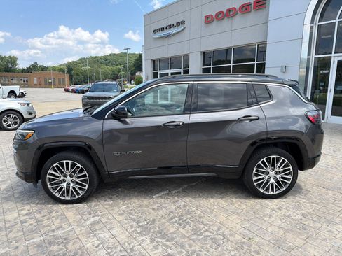 Used 2023 Jeep Compass Limited w/ Elite Group AWD/4WD image 5