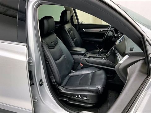 Used 2018 Cadillac XT5 Premium Luxury AWD/4WD image 10