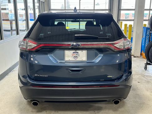 Used 2018 Ford Edge SE image 7