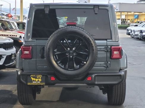 Certified 2025 Jeep Wrangler Unlimited Sahara w/ Safety Group image 5