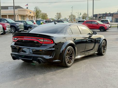 Used 2022 Dodge Charger SRT Hellcat w/ Carbon/Suede Interior Package RWD image 16