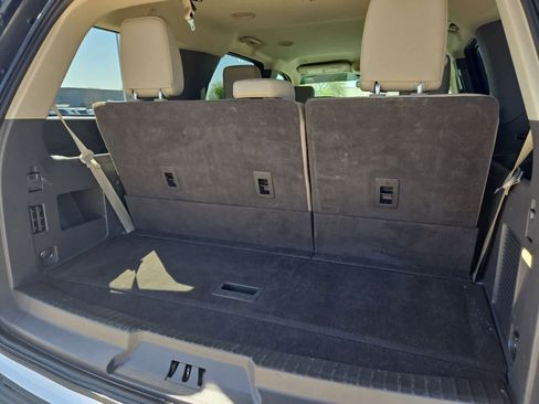 Used 2021 Ford Expedition XLT image 31
