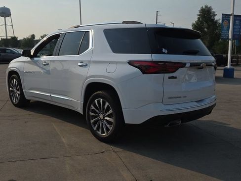 Used 2023 Chevrolet Traverse Premier AWD/4WD image 8