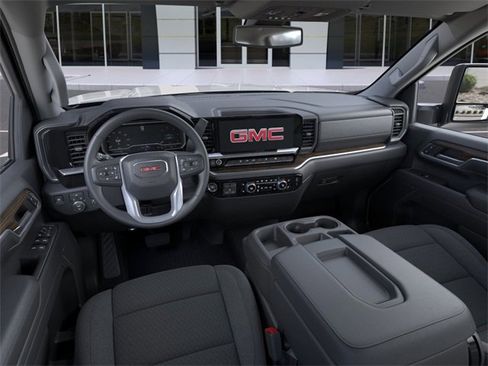 New 2026 GMC Sierra 2500 SLE image 15