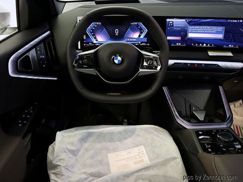 Used 2026 BMW X3 xDrive30 w/ Premium Package image 13