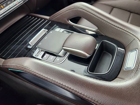 Used 2020 Mercedes-Benz GLE 350 4MATIC image 25