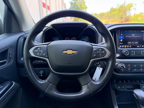 Used 2022 Chevrolet Colorado ZR2 AWD/4WD image 11