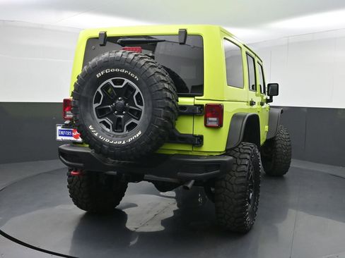 Used 2017 Jeep Wrangler Unlimited Rubicon AWD/4WD image 39